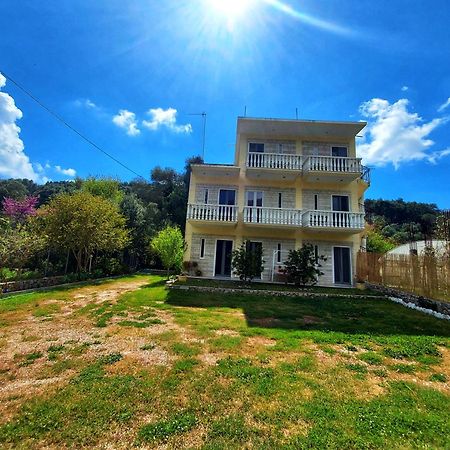 Calma Studios Parga Camera foto