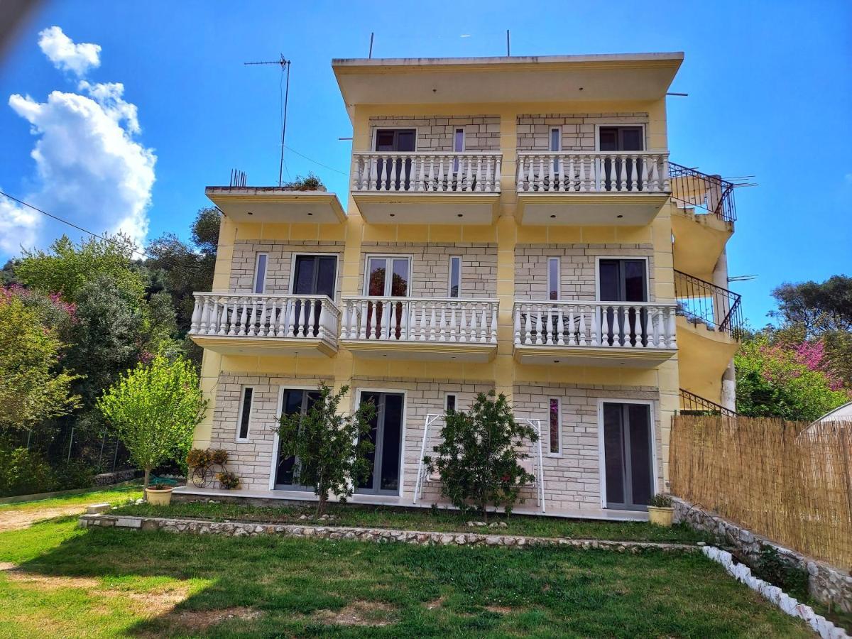 Calma Studios Parga Esterno foto
