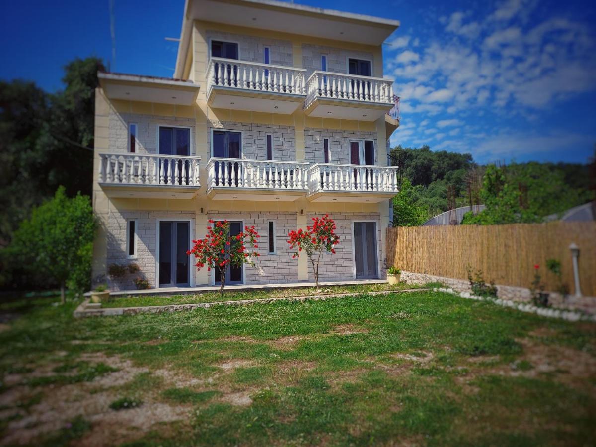 Calma Studios Parga Esterno foto